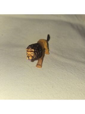 Vintage Lion TM 1998 Toy Major Hard Rubber Safari Jungle Animal Figure